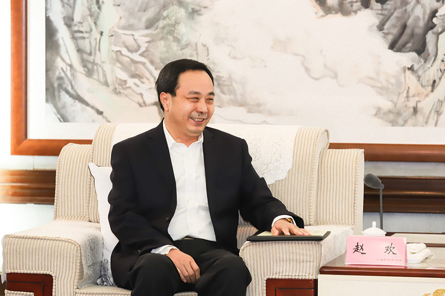 国家开发银行党委书记董事长赵欢一行来济调研市委市政府主要领导参加