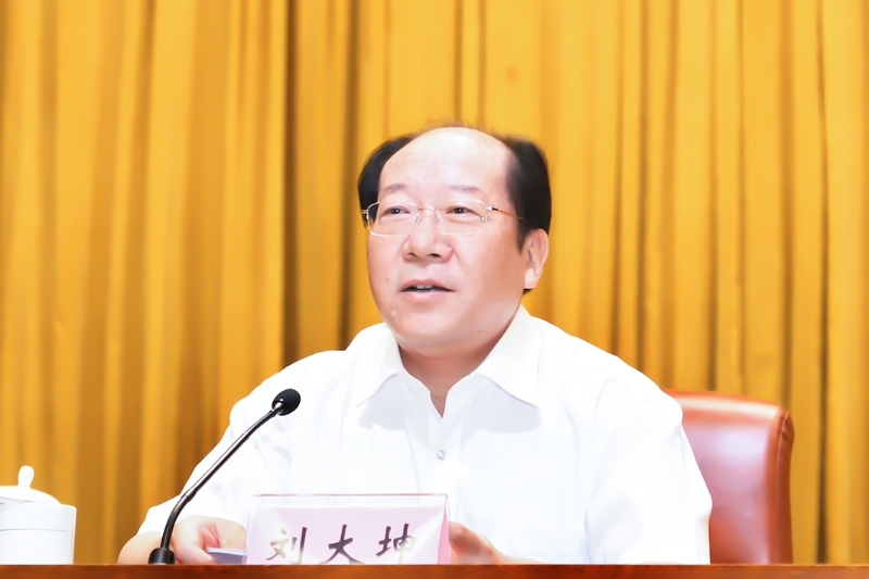 济南市财政局党组书记局长刘大坤同志讲专题党课